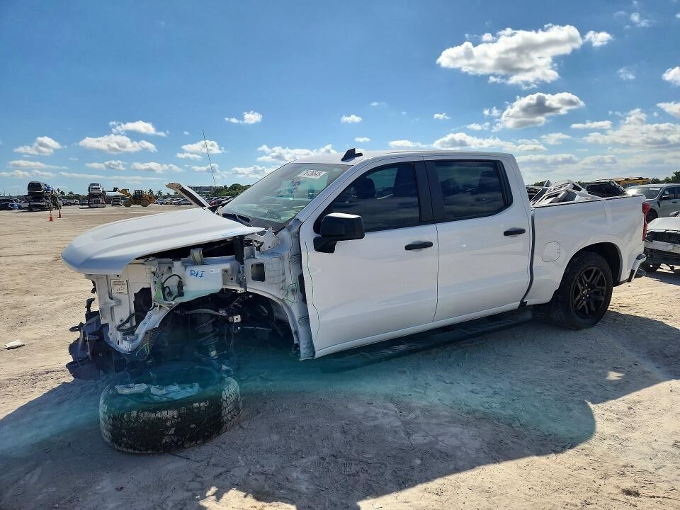 2024 CHEVROLET Silverado