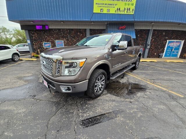 2016 NISSAN Titan