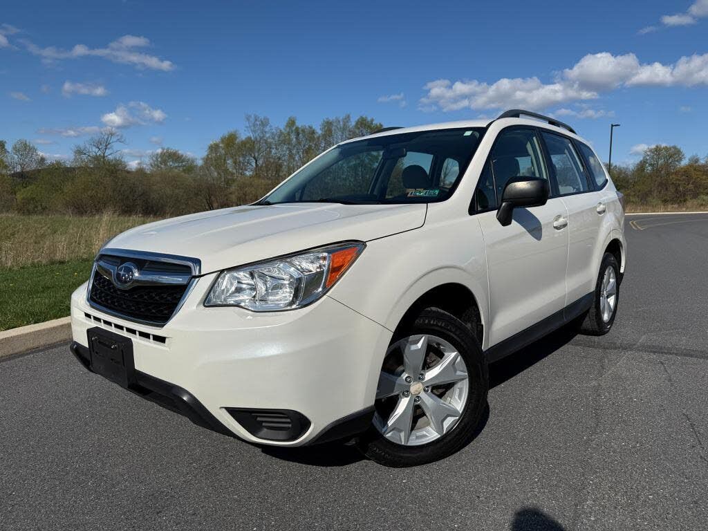 2016 SUBARU Forester
