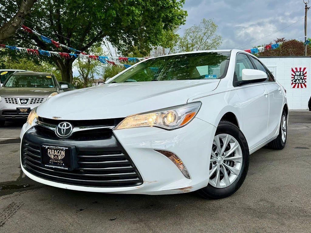 2016 TOYOTA Camry