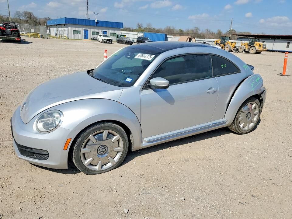 2012 VOLKSWAGEN Beetle