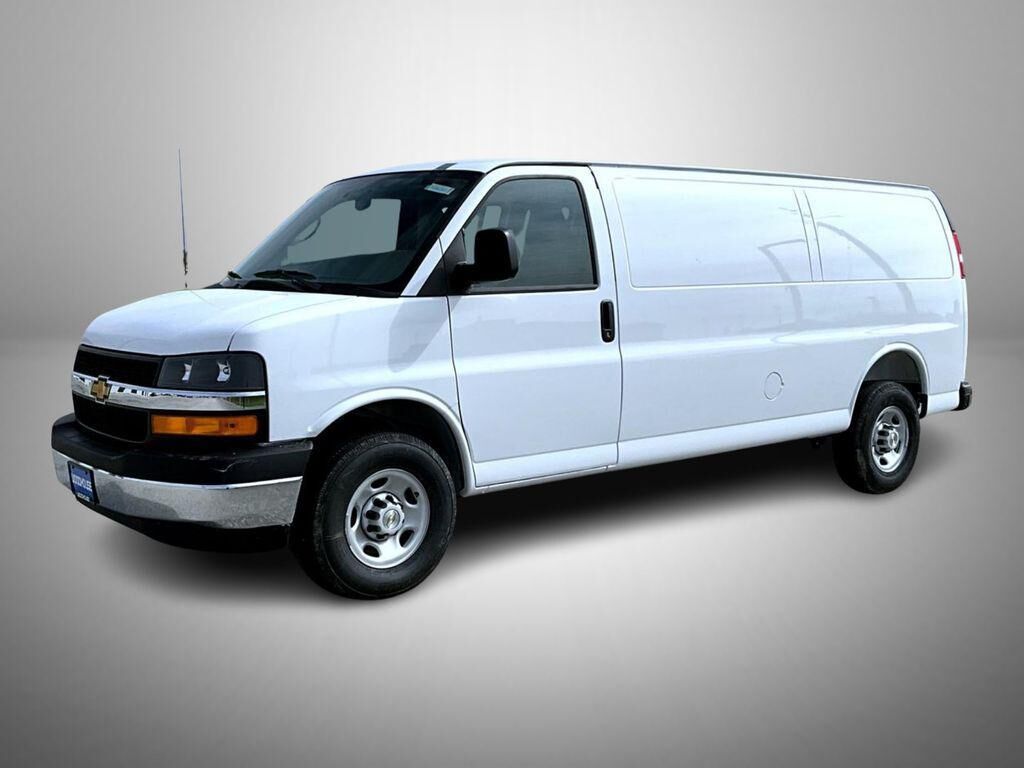 2026 CHEVROLET Express