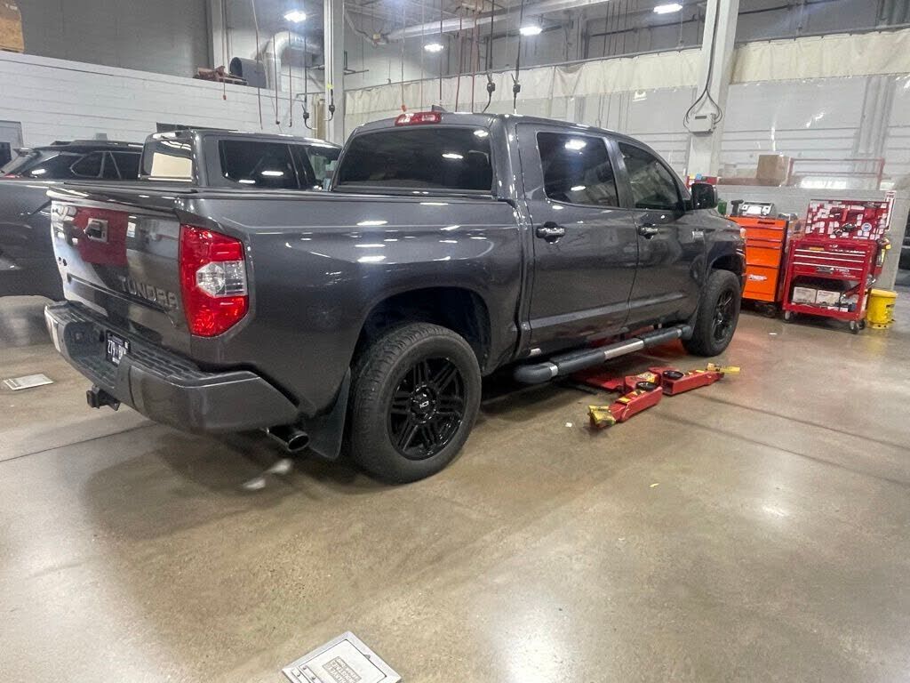 2020 TOYOTA Tundra