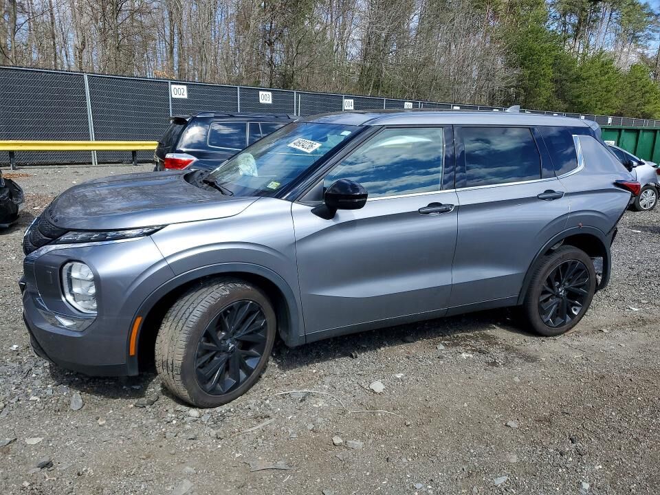 2022 MITSUBISHI Outlander