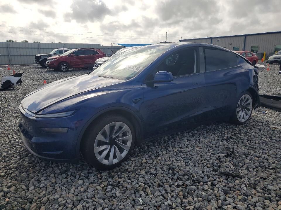 2026 TESLA Model Y