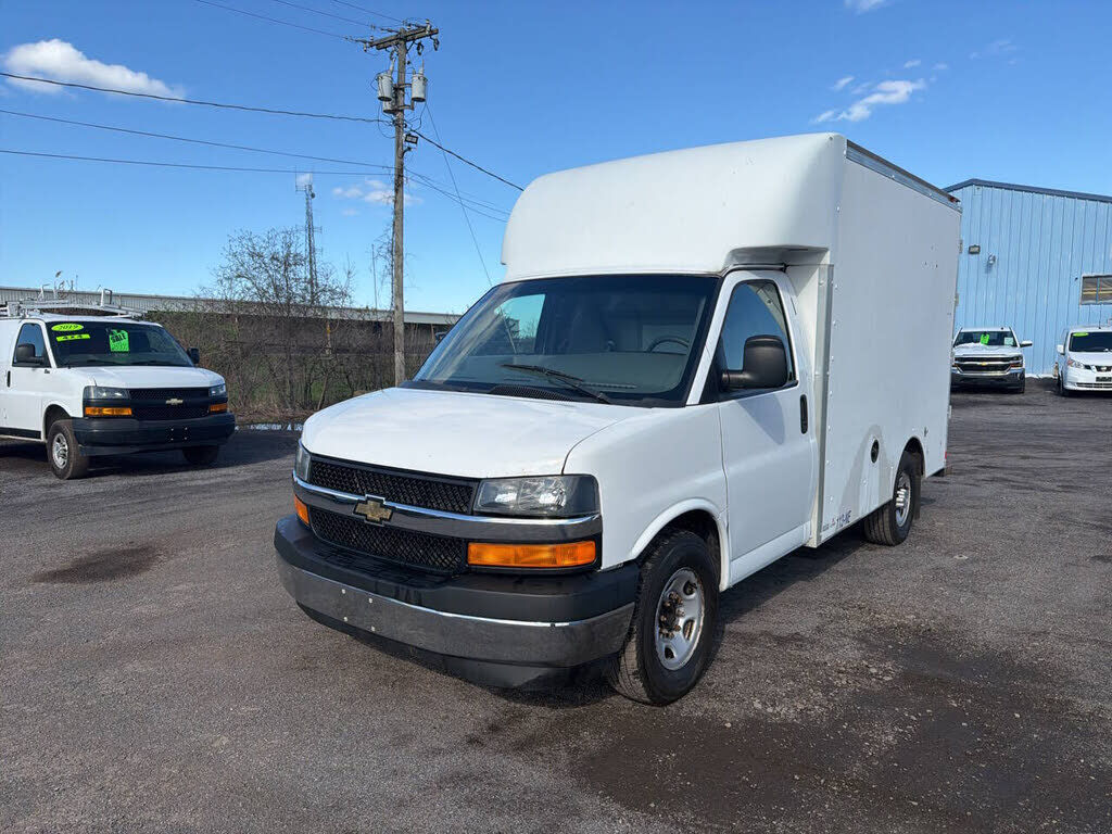 2017 CHEVROLET Express