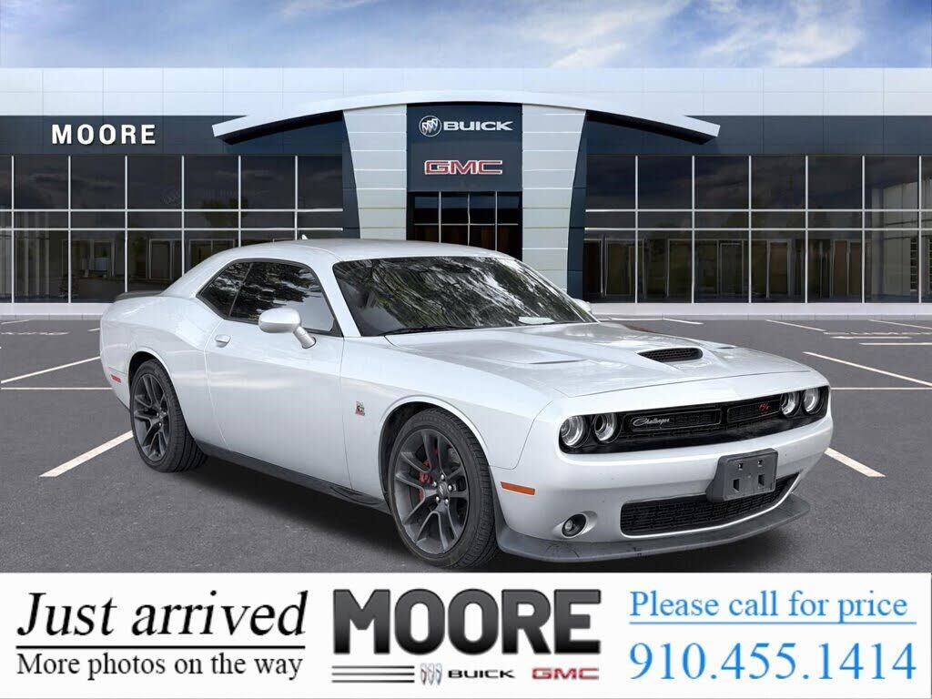 2022 DODGE Challenger