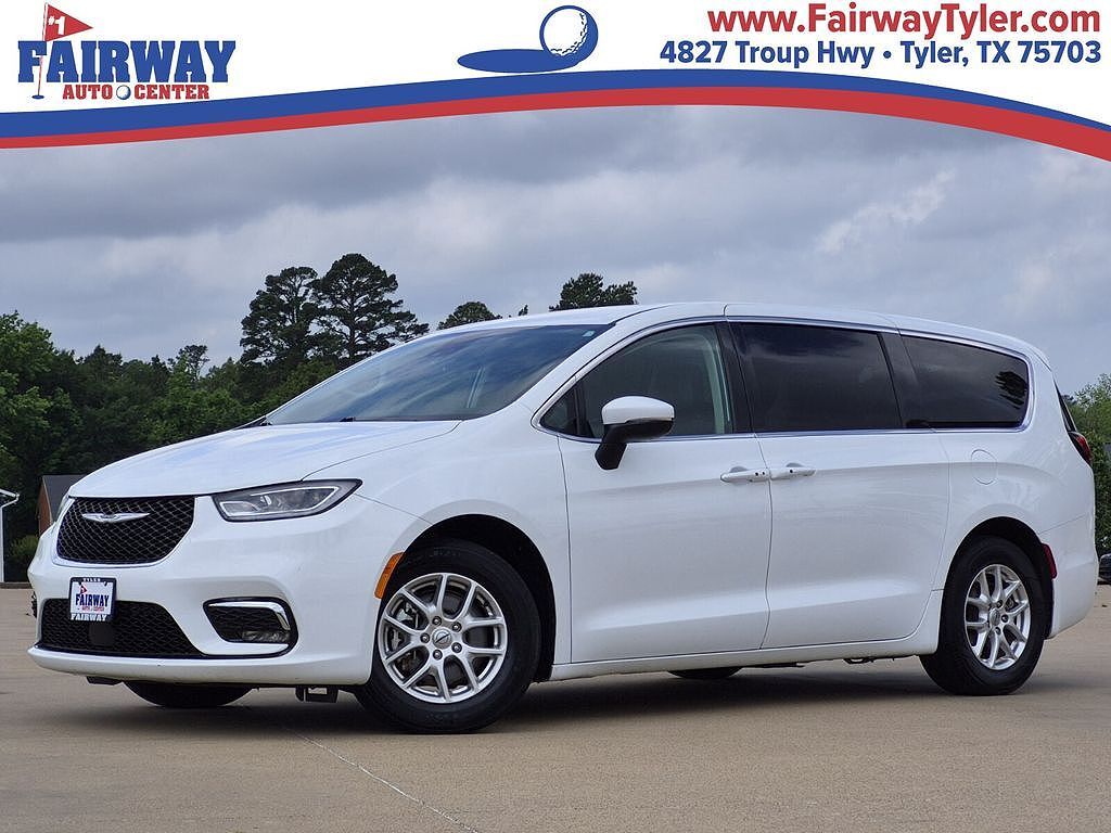 2023 CHRYSLER Pacifica