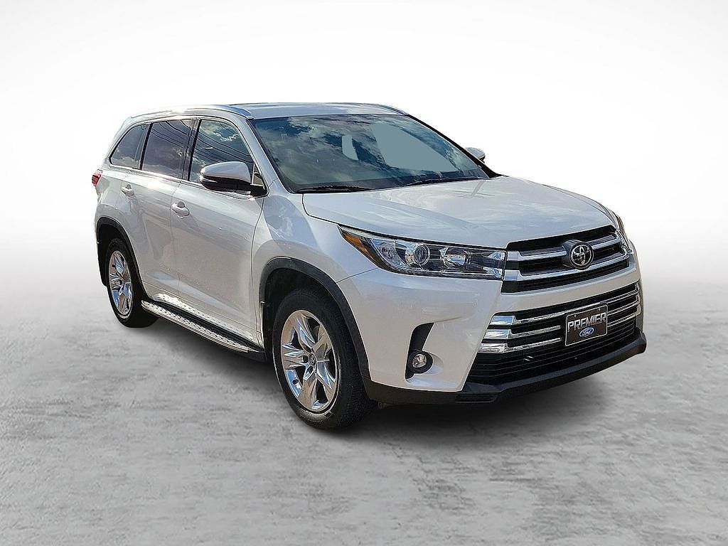 2019 TOYOTA Highlander