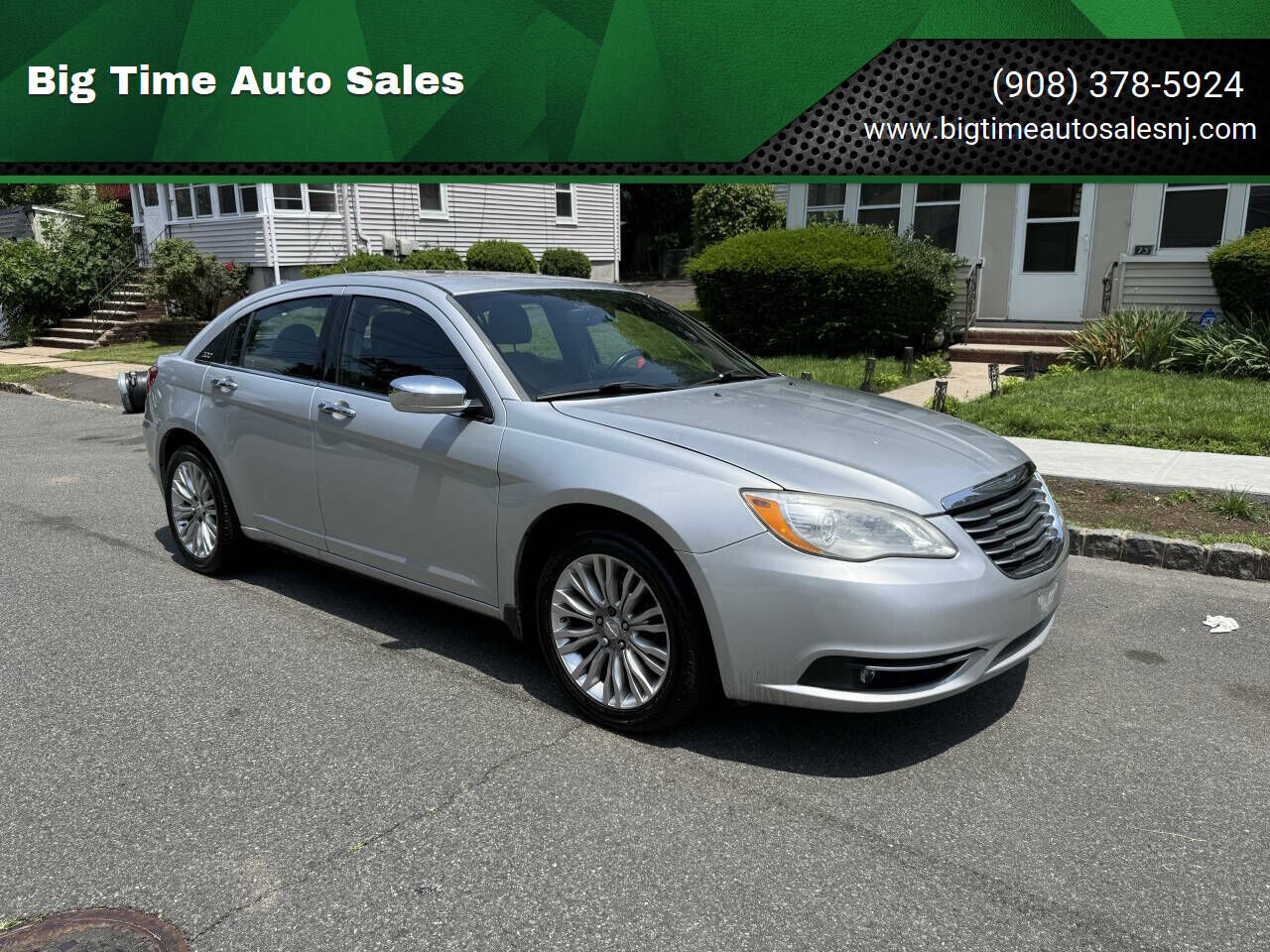 2011 CHRYSLER 200