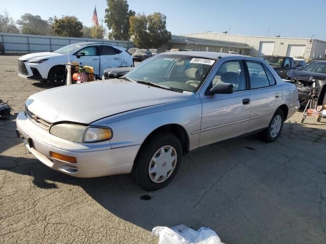 1996 TOYOTA Camry