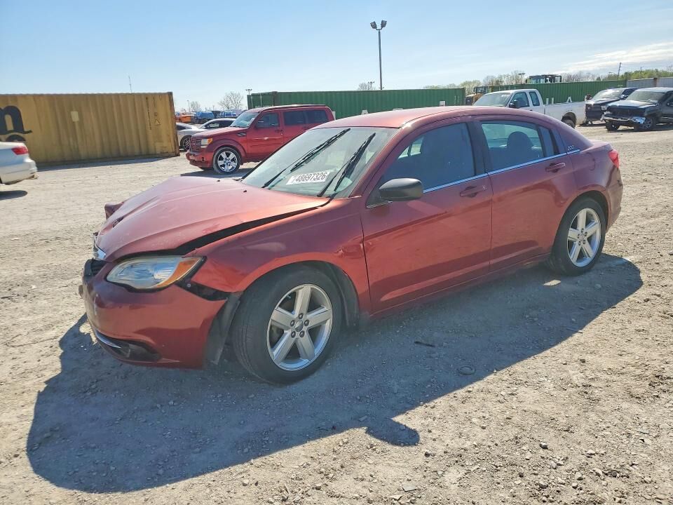 2013 CHRYSLER 200