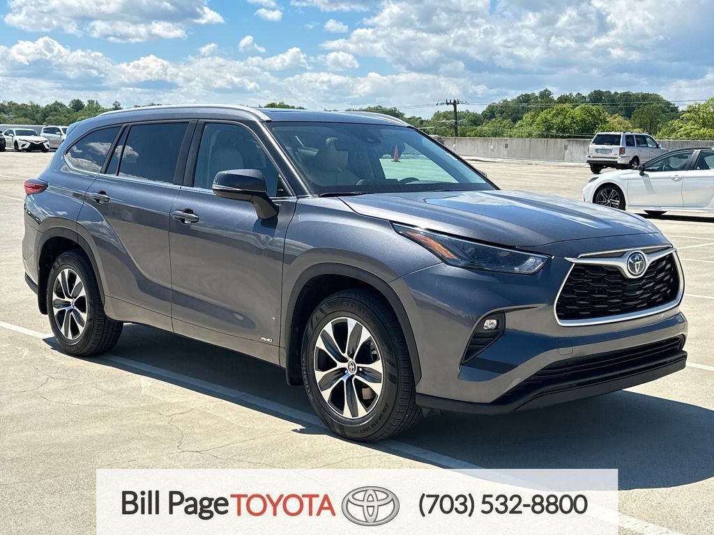 2023 TOYOTA Highlander