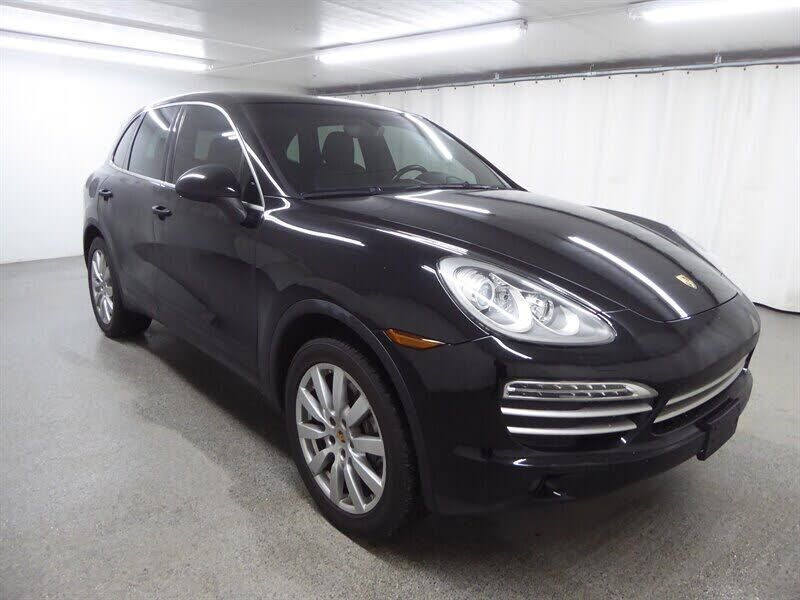 2014 PORSCHE Cayenne