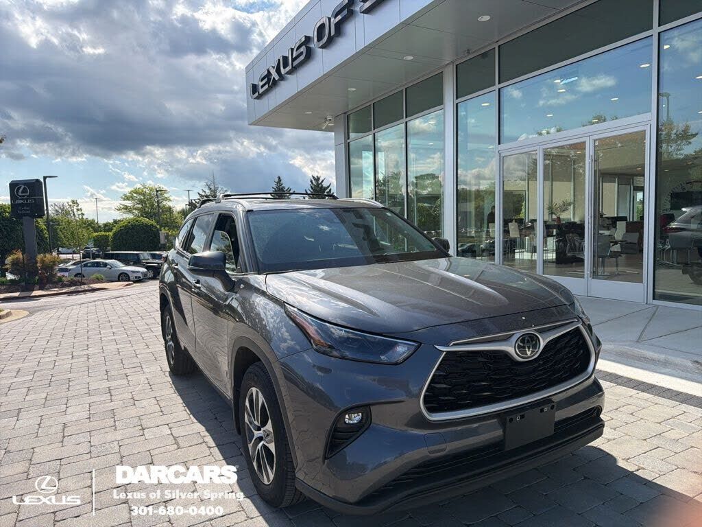 2023 TOYOTA Highlander