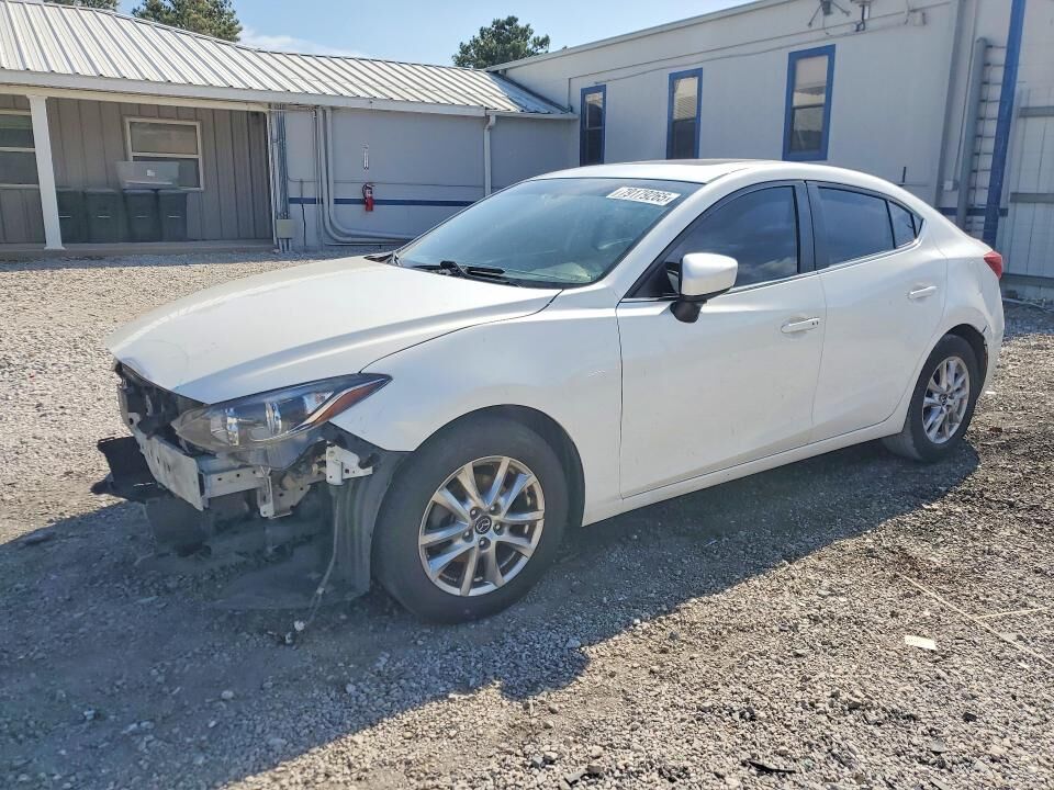 2016 MAZDA Mazda3