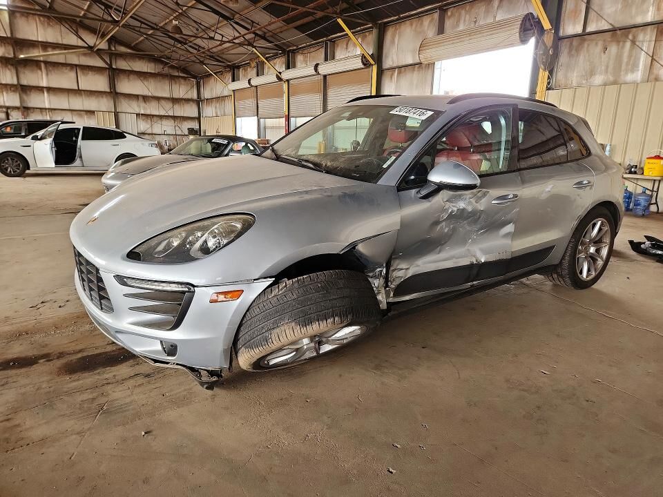 2017 PORSCHE Macan
