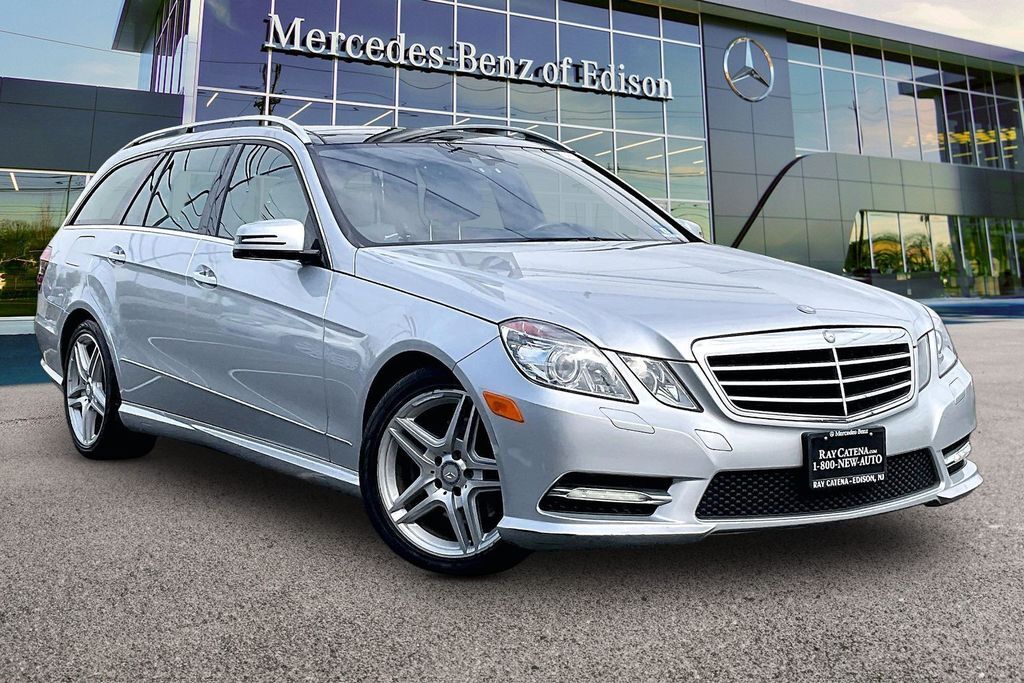 2013 MERCEDES-BENZ E-Class