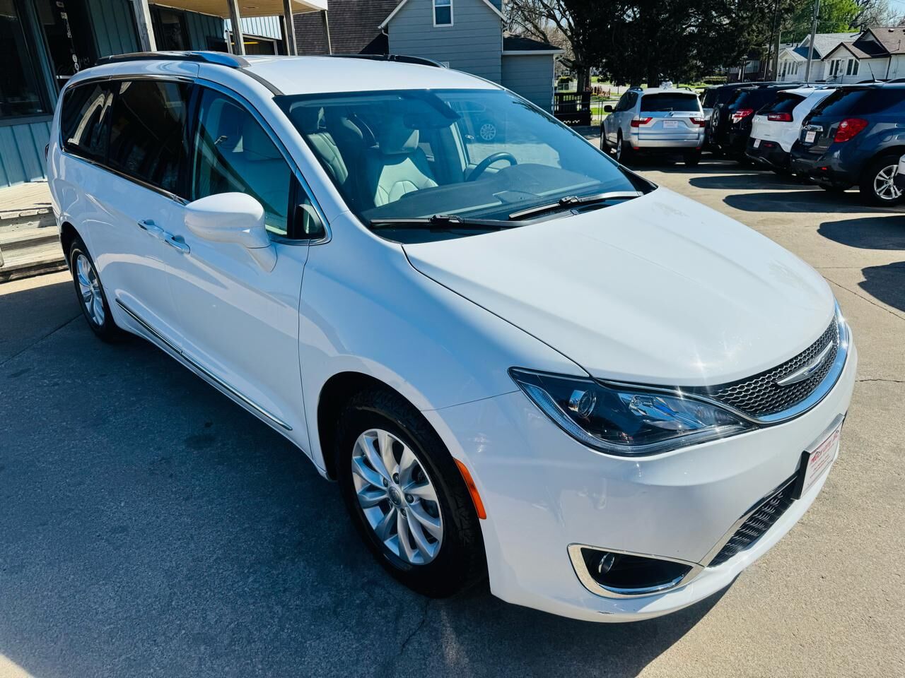 2019 CHRYSLER Pacifica