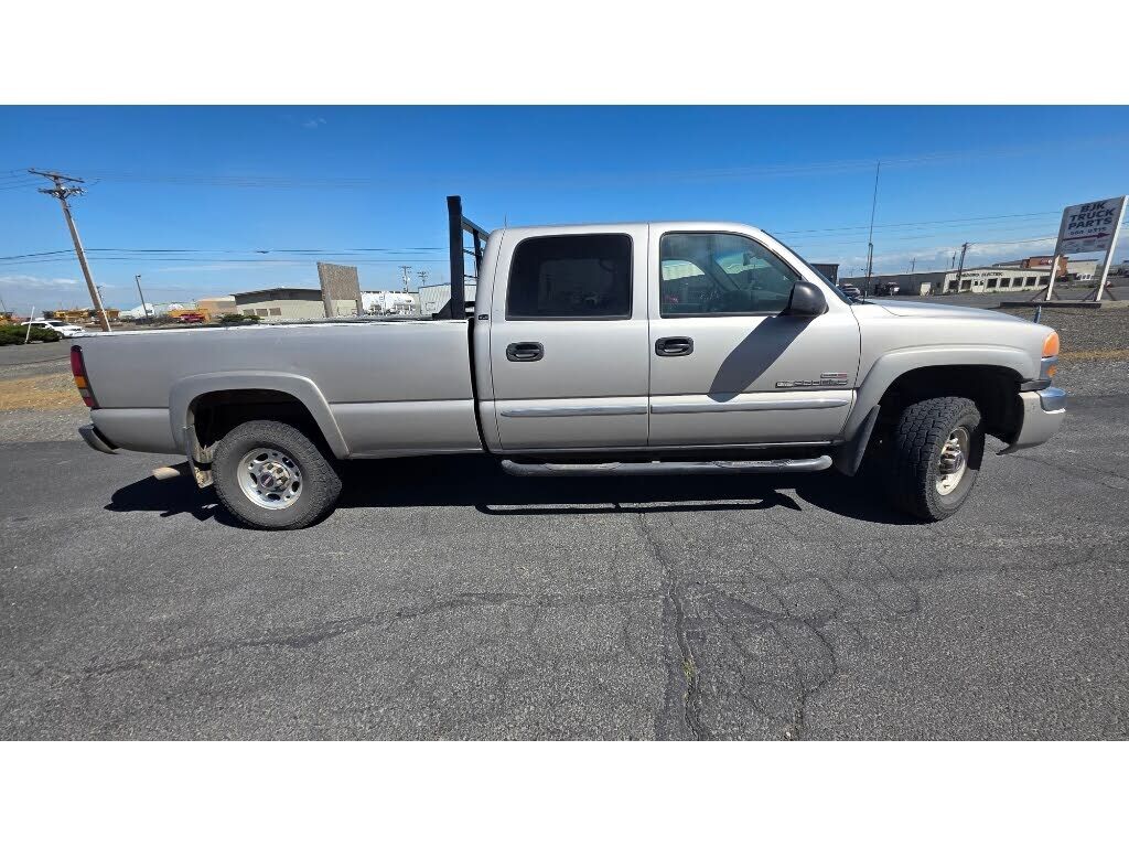 2005 GMC Sierra