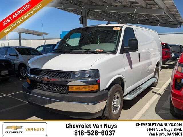 2024 CHEVROLET Express
