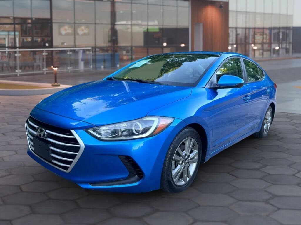 2018 HYUNDAI Elantra