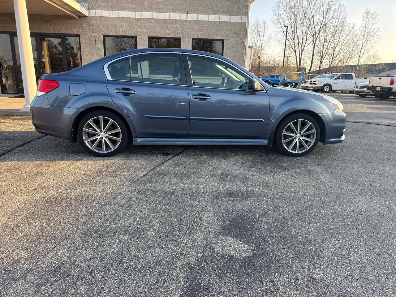 2014 SUBARU Legacy