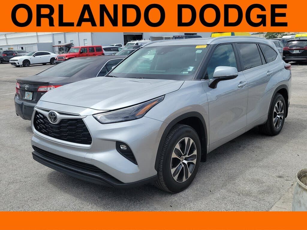 2024 TOYOTA Highlander