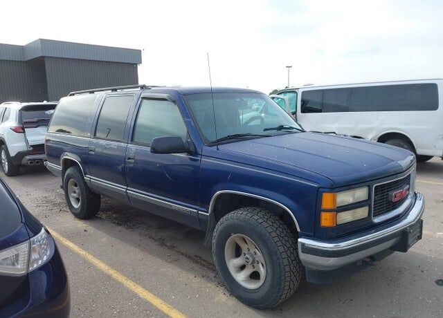 1999 GMC Suburban