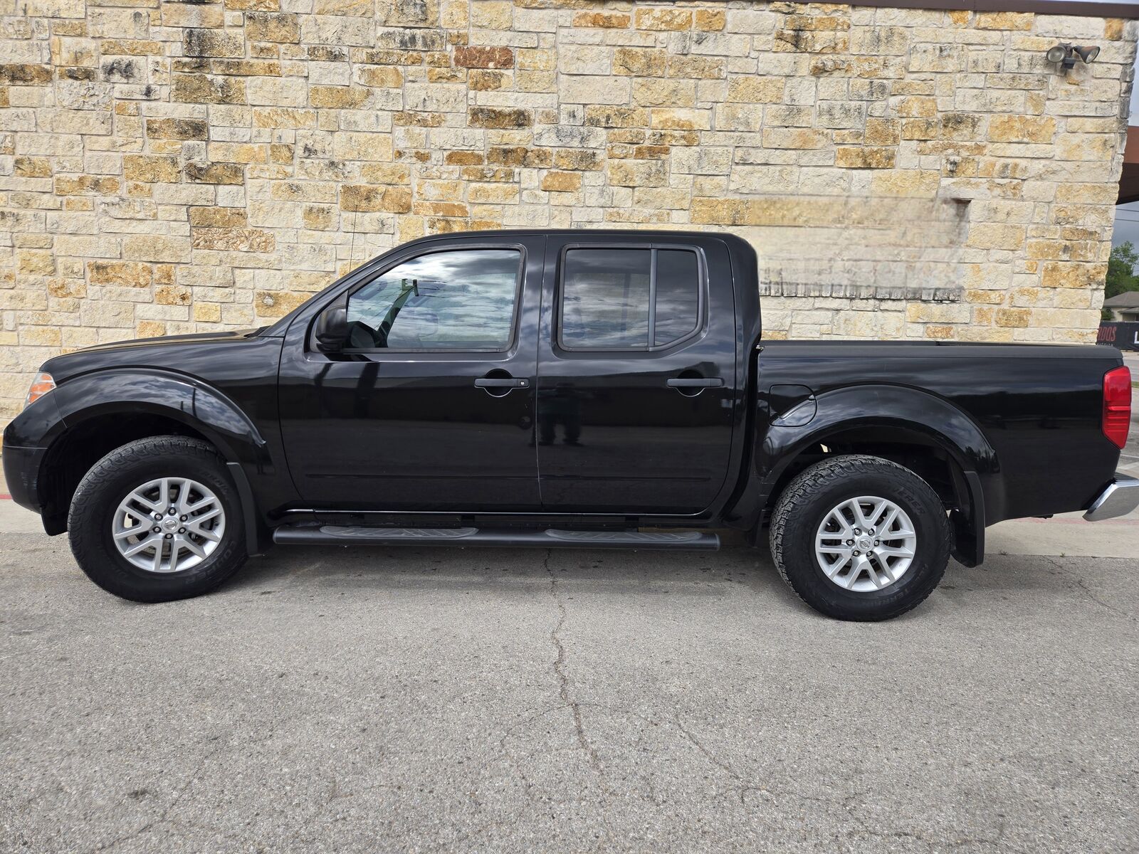 2016 NISSAN Frontier