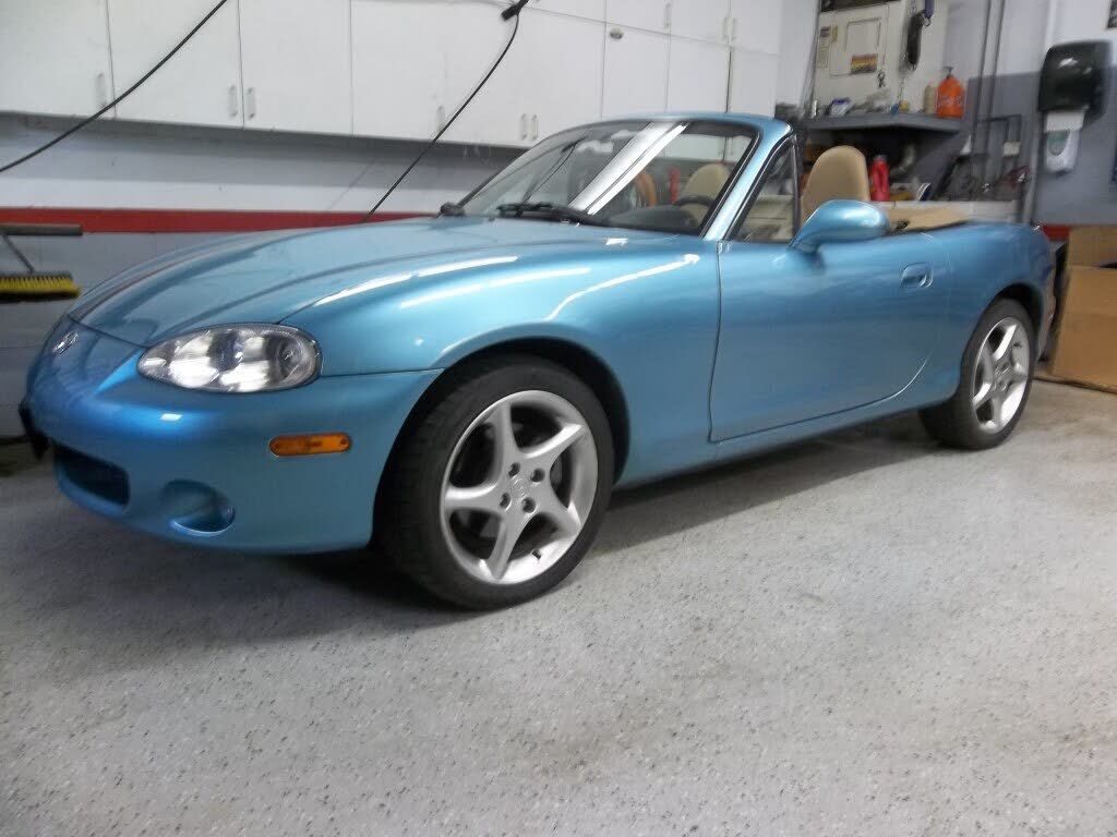 2001 MAZDA MX-5