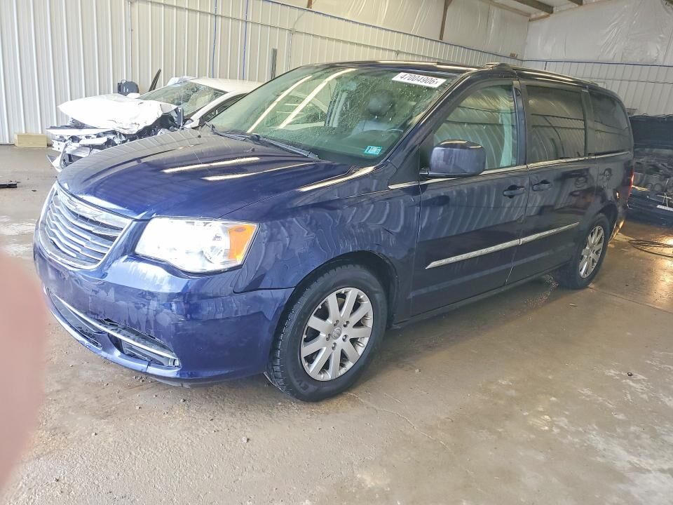 2015 CHRYSLER Town and Country