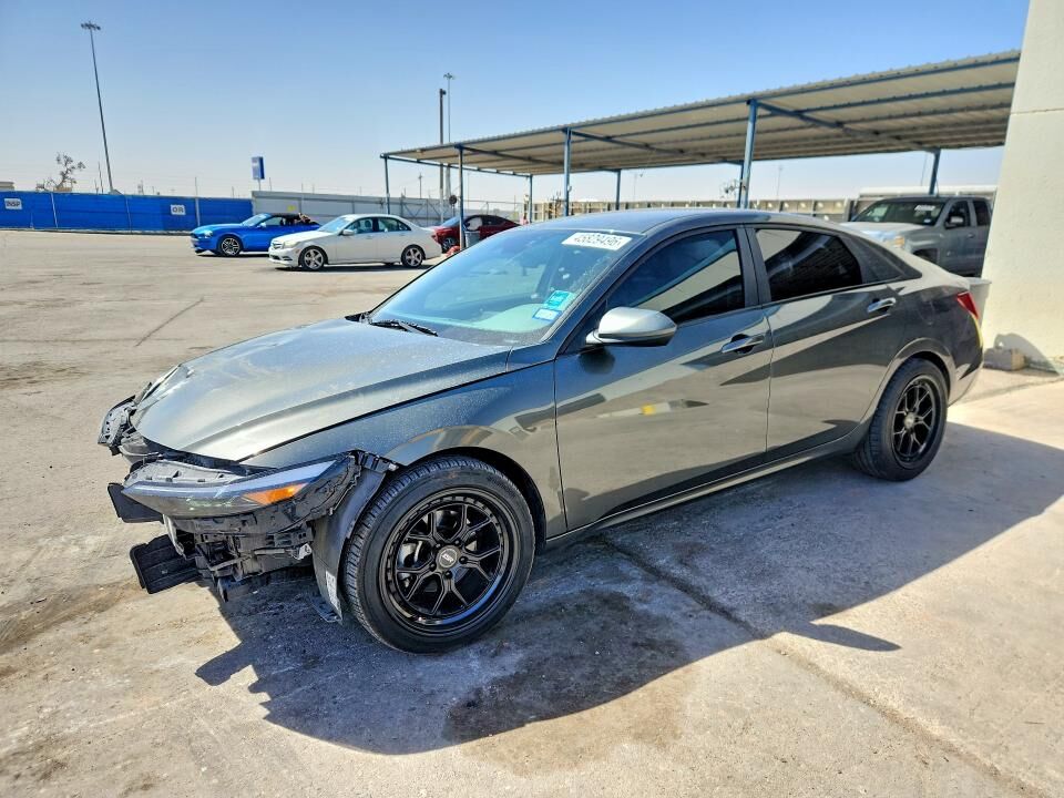 2024 HYUNDAI Elantra