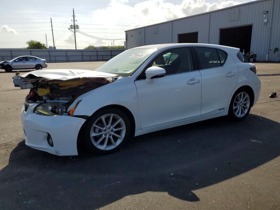 2013 LEXUS CT