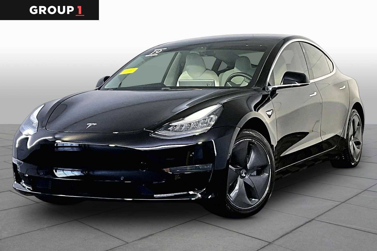 2019 TESLA Model 3