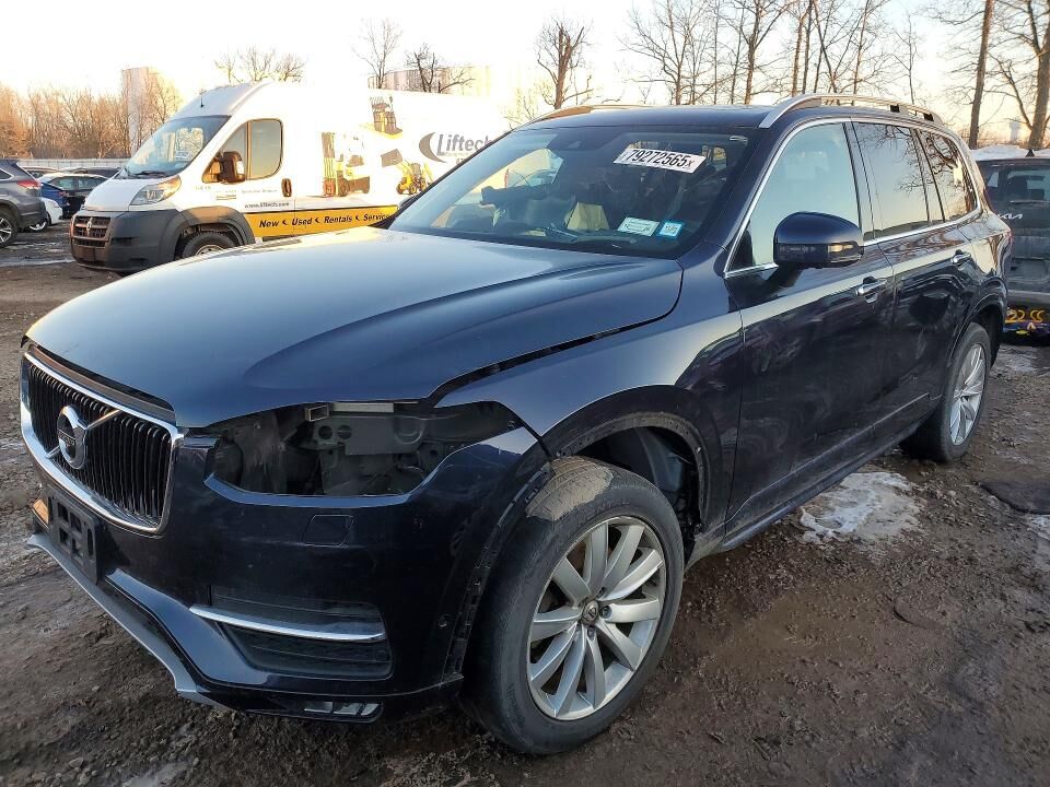 2017 VOLVO XC90