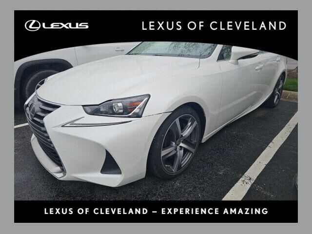 2017 LEXUS IS
