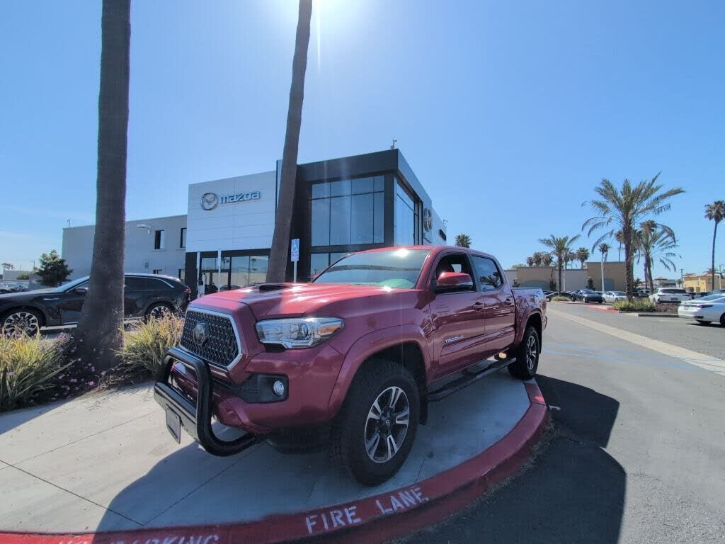 2019 TOYOTA Tacoma