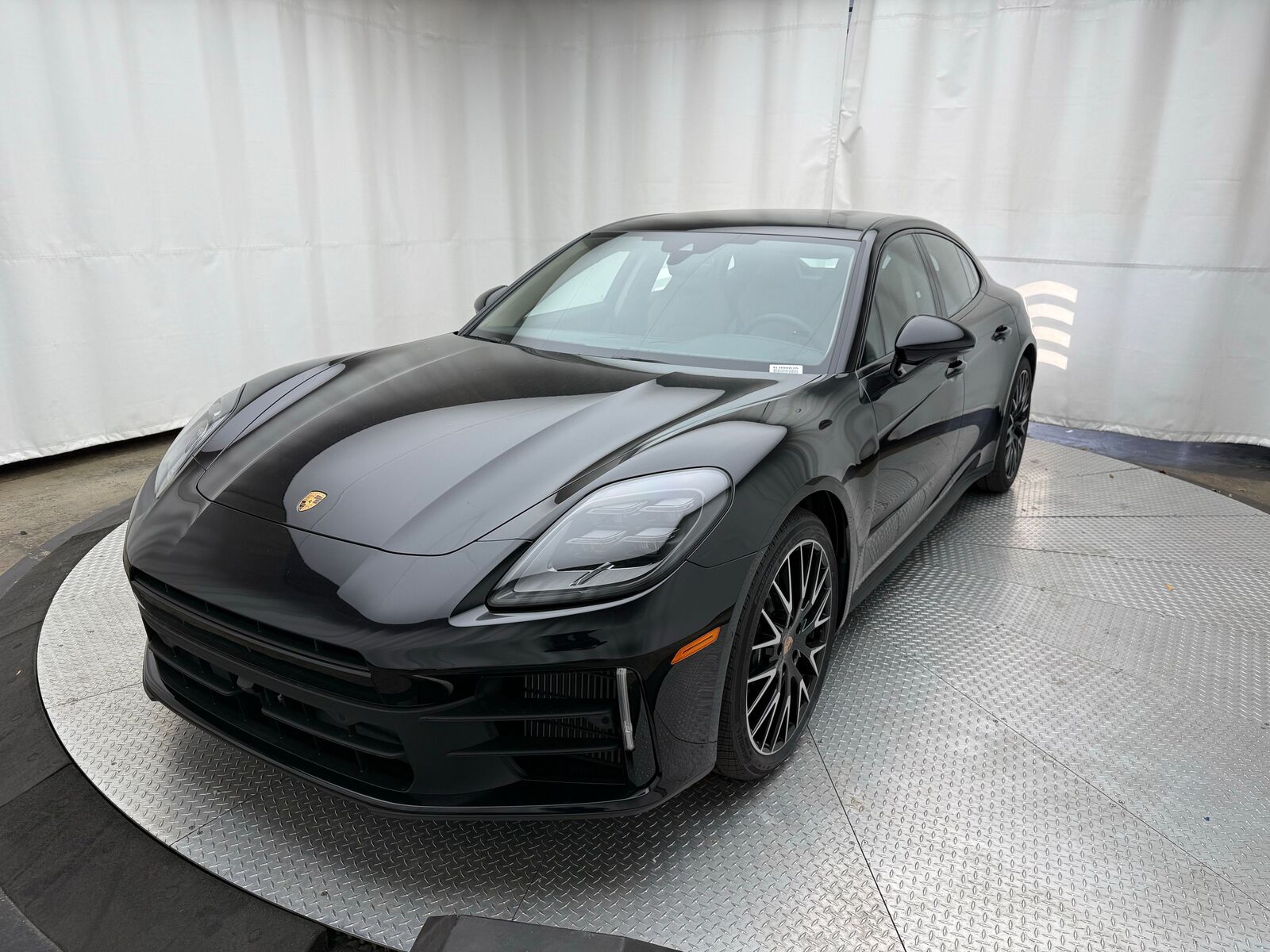 2026 PORSCHE Panamera