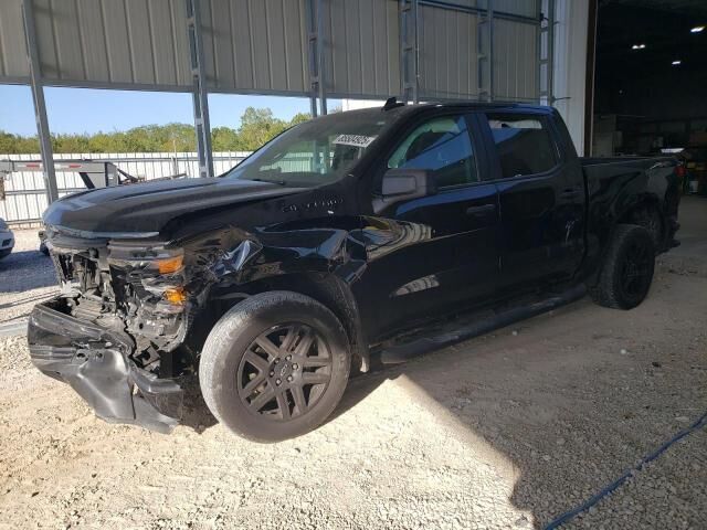 2024 CHEVROLET Silverado