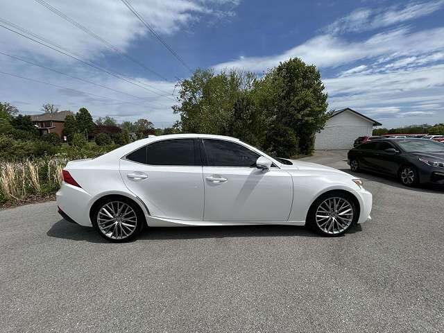 2016 LEXUS IS