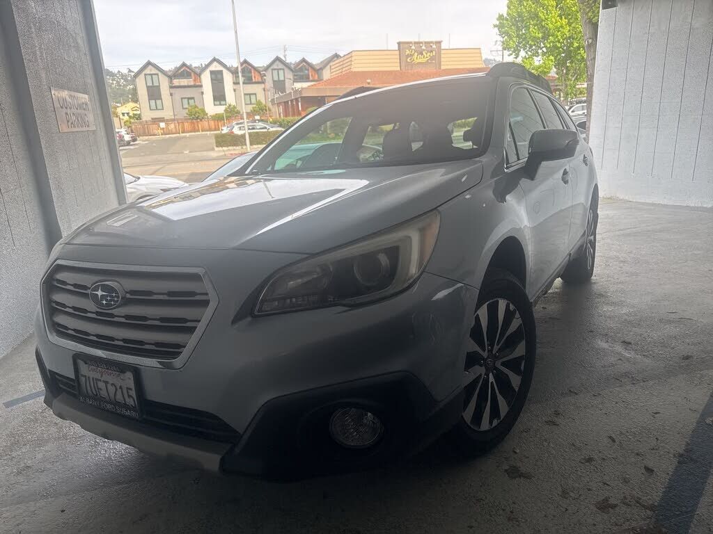 2017 SUBARU Outback