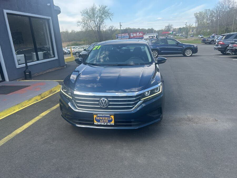 2021 VOLKSWAGEN Passat