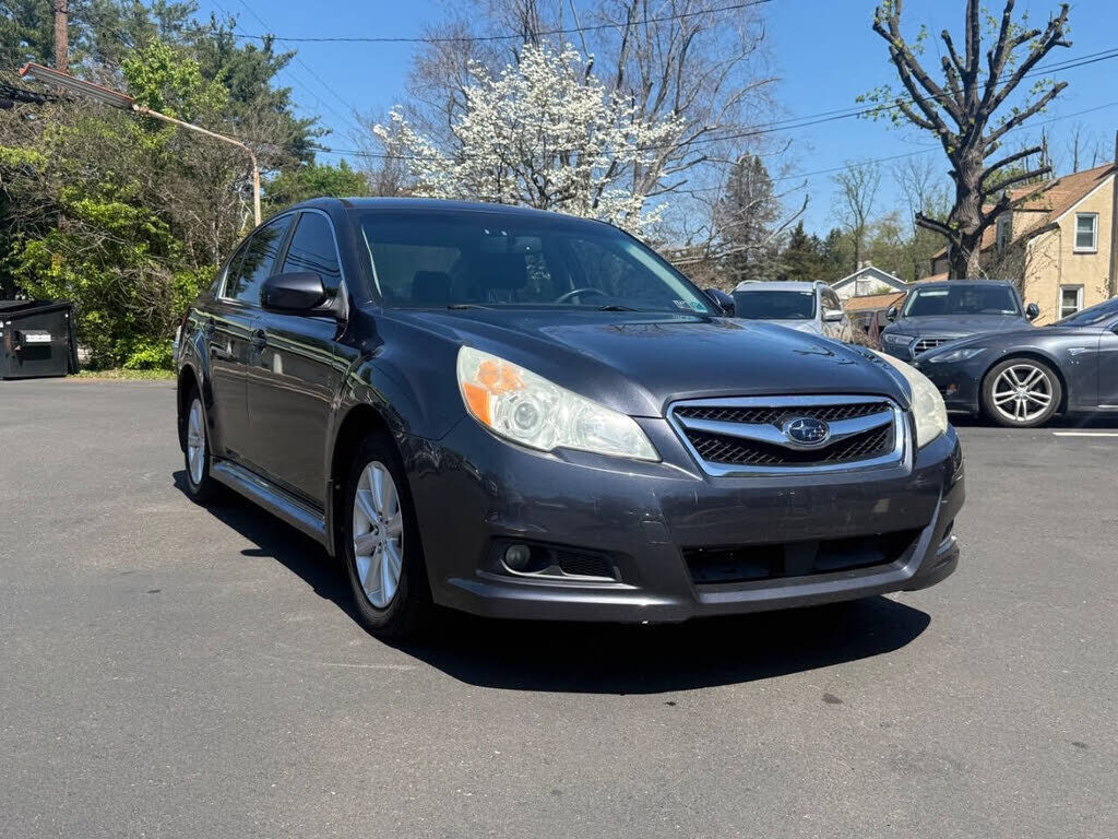 2011 SUBARU Legacy