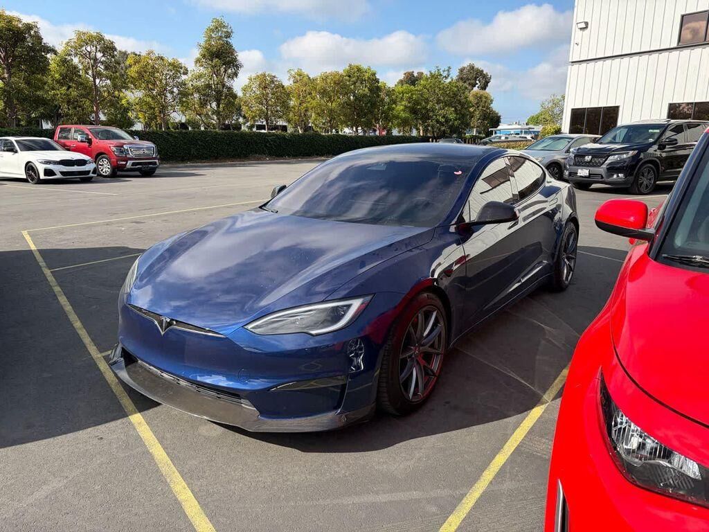 2024 TESLA Model S