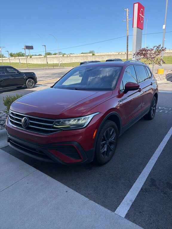 2022 VOLKSWAGEN Tiguan