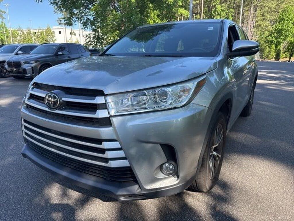 2017 TOYOTA Highlander