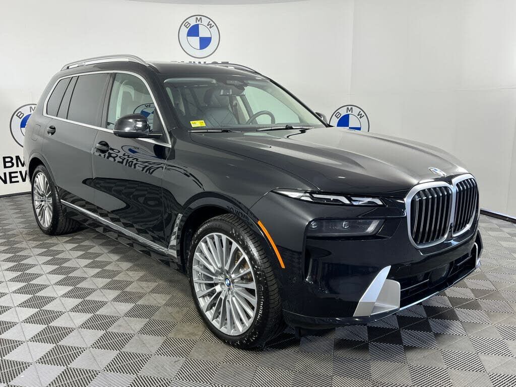 2023 BMW X7