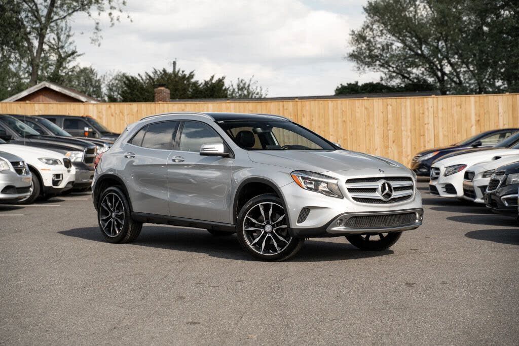 2017 MERCEDES-BENZ GLA-Class