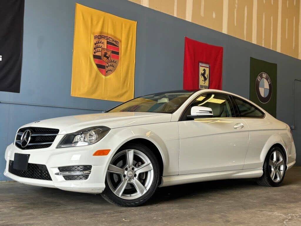 2015 MERCEDES-BENZ C-Class